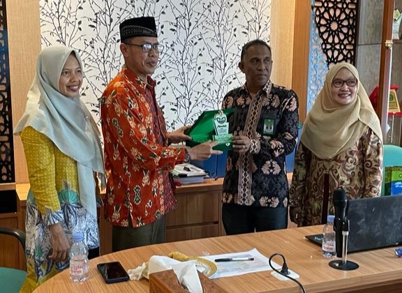 Kepala UPT Perpustakaan dan Pustakawan Lakukan Kunjungan ke UPT Perpustakaan UIN Sultan Syarif Kasim Riau